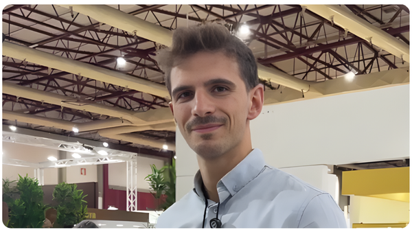 Jewelry Wholesaler in Portugal Improves Image Quality with GemLightbox