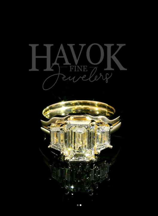 Havoc Fine Jewelers jewelry captured with GemLightbox Pro Eclipse