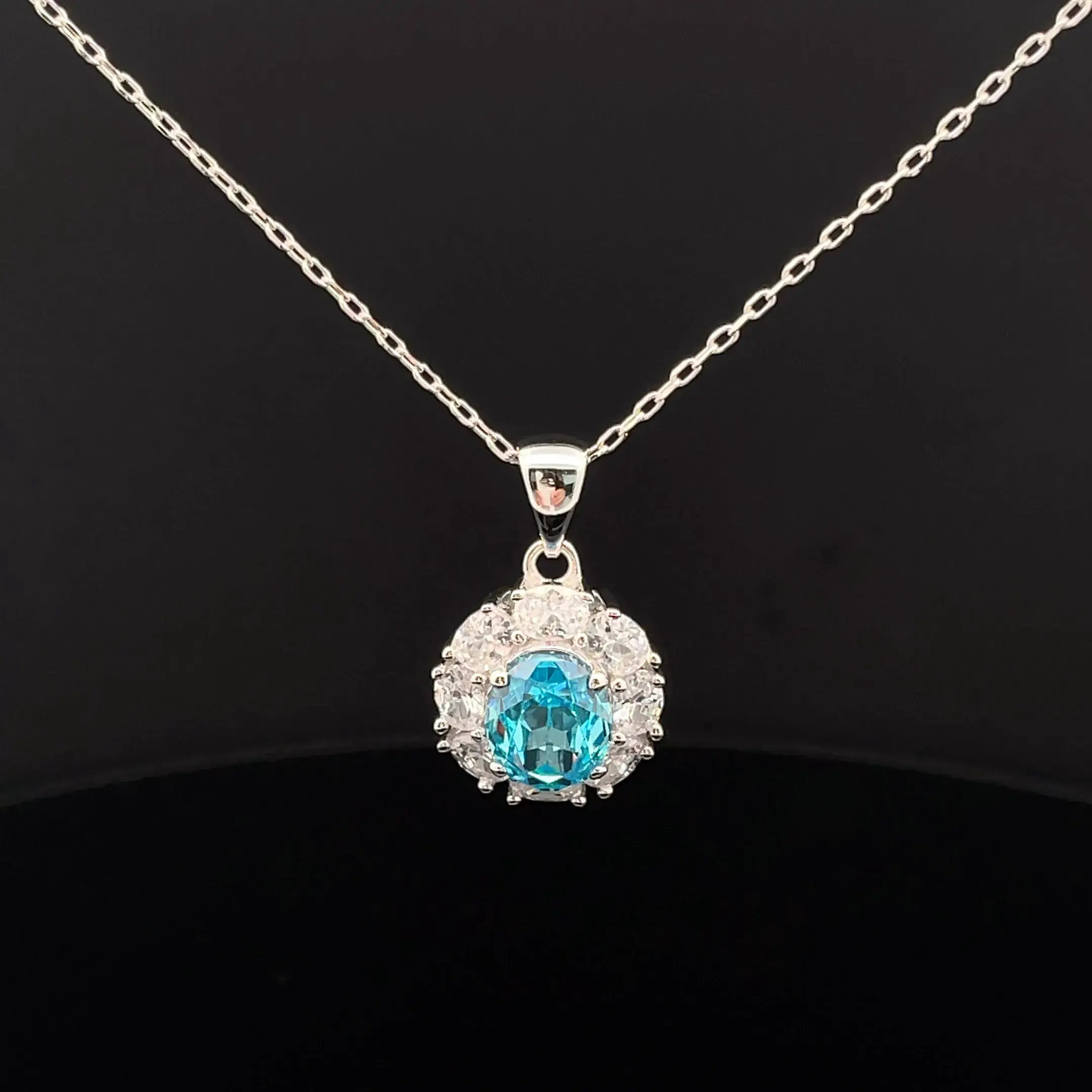 Diamond captured on phone